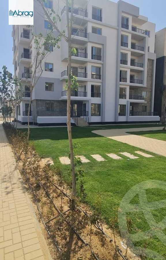 https://aqarmap.com.eg/en/listing/6592833-for-sale-cairo-el-sheikh-zayed-city-lshykh-zyd-ljdyd-west-view-residence-hdp
