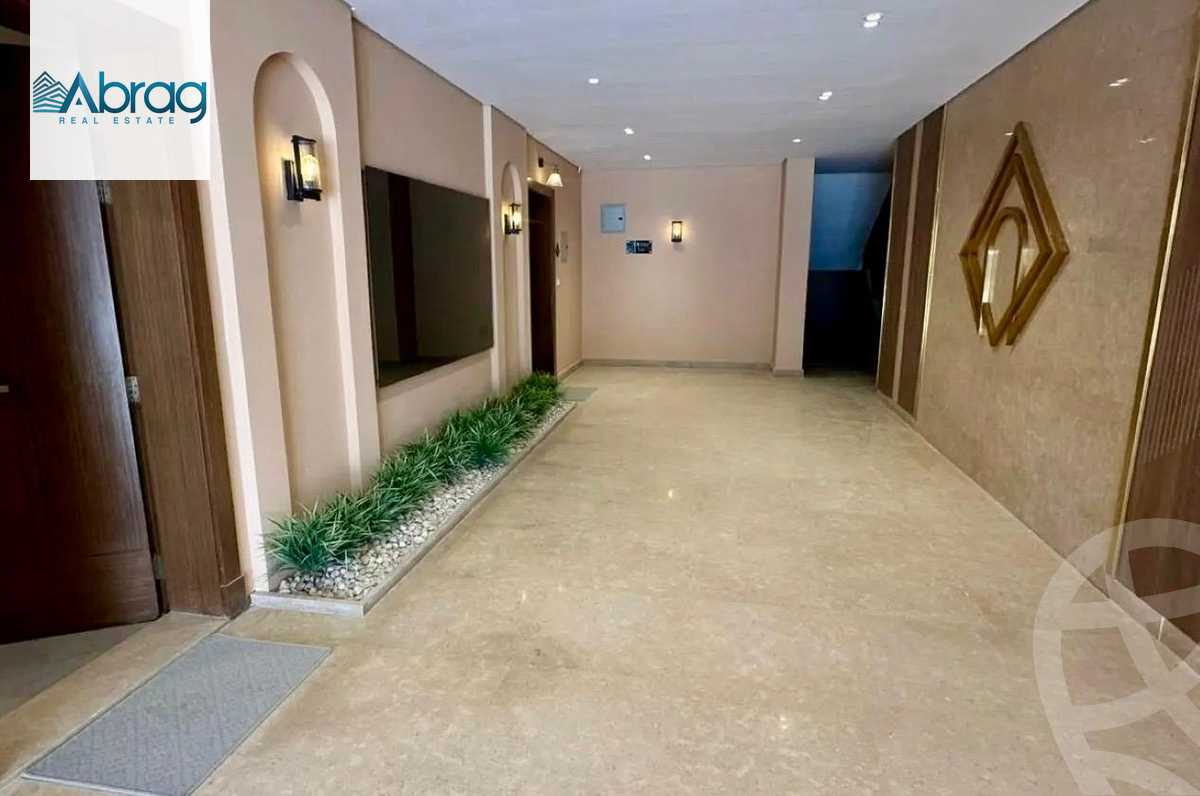 https://aqarmap.com.eg/ar/listing/6593325-for-rent-cairo-el-sheikh-zayed-city-compounds-kmbwnd-fyldj-wyst-dr-llttwyr