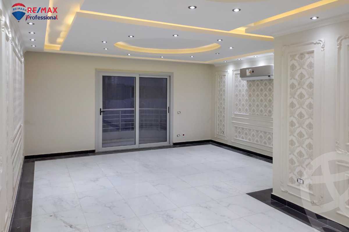 https://aqarmap.com.eg/ar/listing/3826495-for-rent-alexandria-lauran-el-gaish-rd