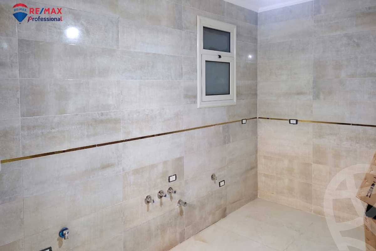 https://aqarmap.com.eg/ar/listing/3826495-for-rent-alexandria-lauran-el-gaish-rd