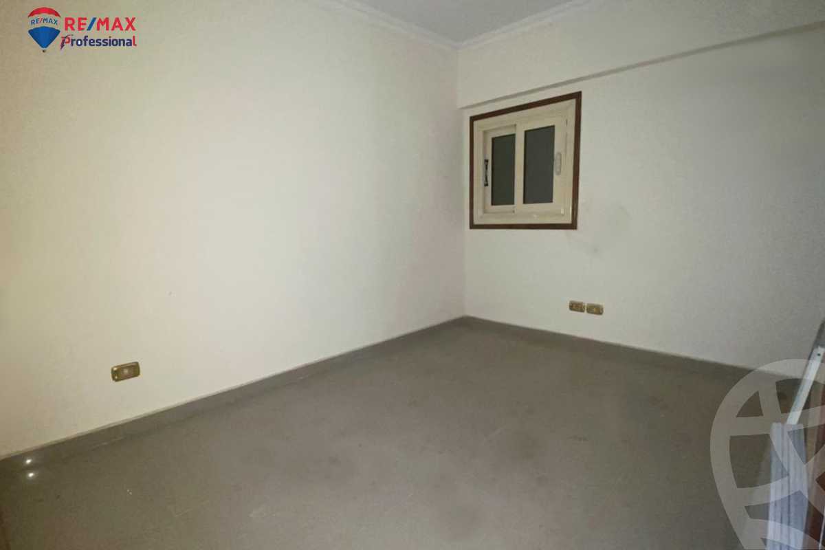 https://aqarmap.com.eg/ar/listing/3829741-for-rent-alexandria-lauran-el-gaish-rd