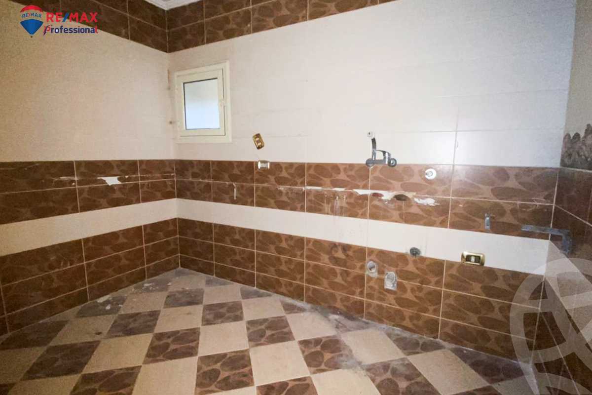 https://aqarmap.com.eg/ar/listing/3829741-for-rent-alexandria-lauran-el-gaish-rd