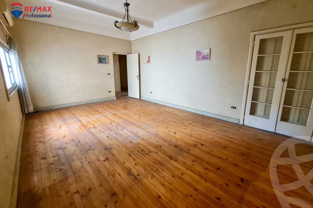 https://aqarmap.com.eg/ar/listing/3839793-for-rent-alexandria-kafr-abdo-kafr-abdou-st
