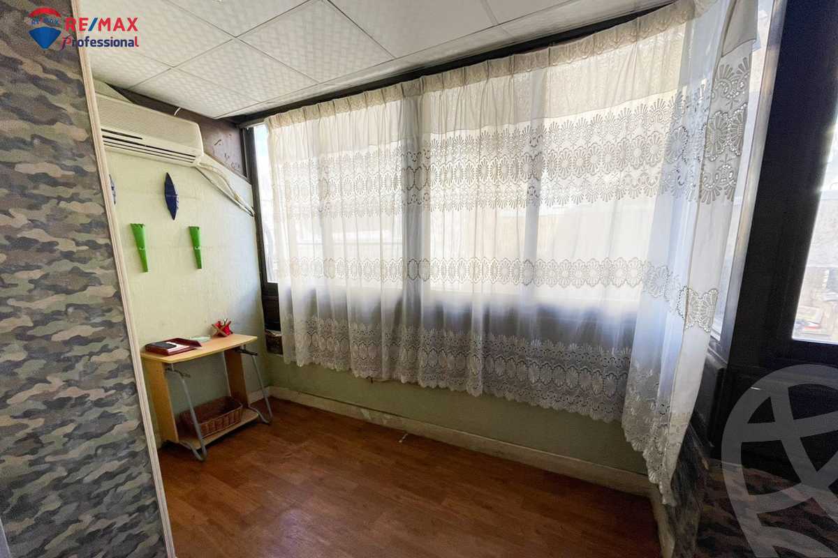 https://aqarmap.com.eg/ar/listing/3839888-for-rent-alexandria-lauran-bd-lslm-rf