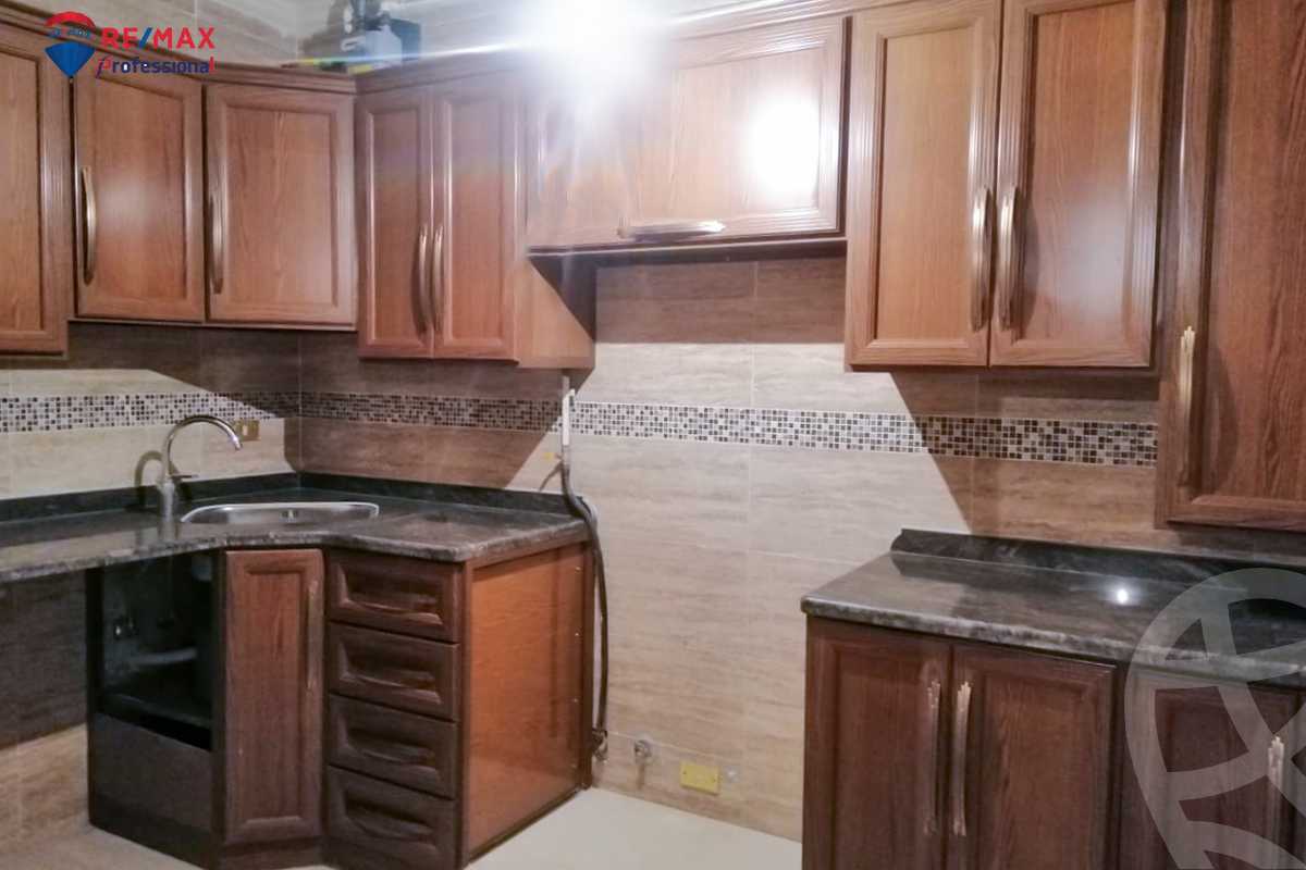 https://aqarmap.com.eg/ar/listing/3847601-for-rent-alexandria-cleopatra-shr-bw-qyr-tryq-lhry
