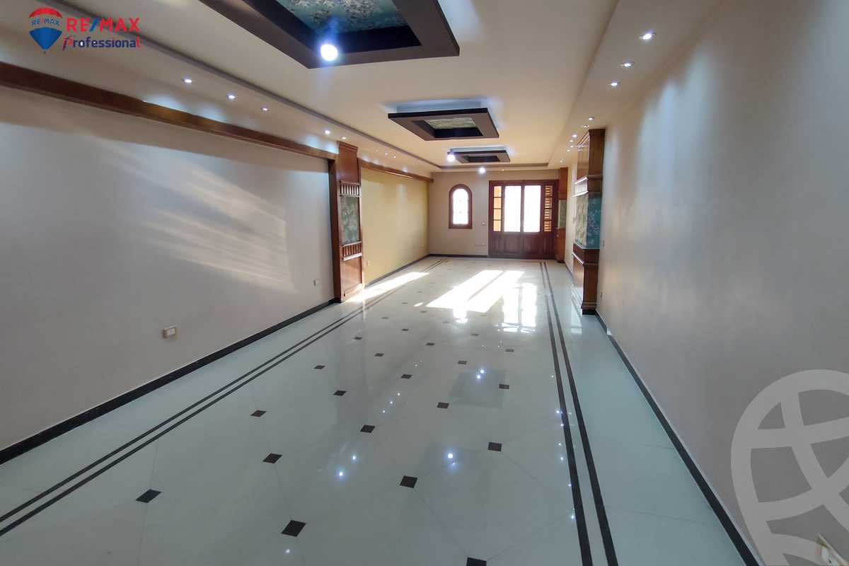 https://aqarmap.com.eg/ar/listing/3850164-for-rent-alexandria-sporting-shr-bwr-s-yd