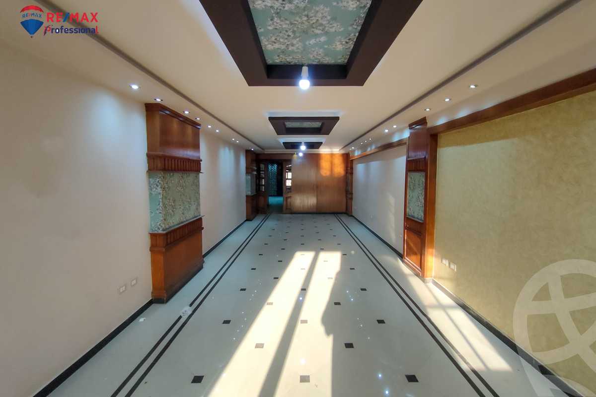 https://aqarmap.com.eg/ar/listing/3850164-for-rent-alexandria-sporting-shr-bwr-s-yd