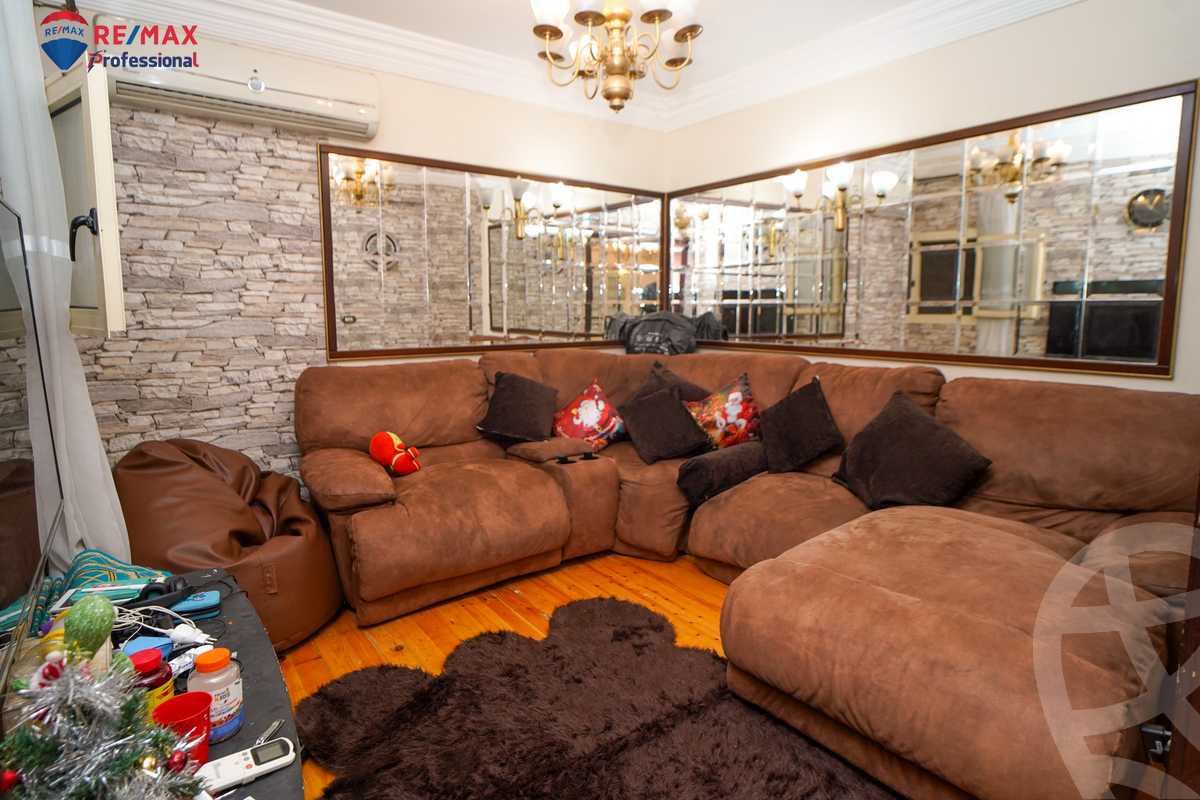https://aqarmap.com.eg/ar/listing/3852294-for-sale-alexandria-bolekly-abou-quer-st