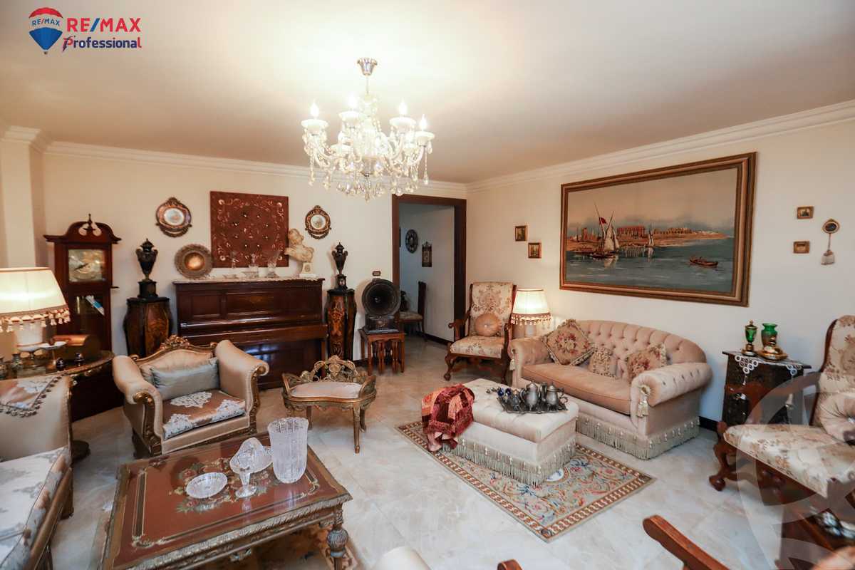 https://aqarmap.com.eg/ar/listing/3857970-for-rent-alexandria-lauran-shr-srhnk