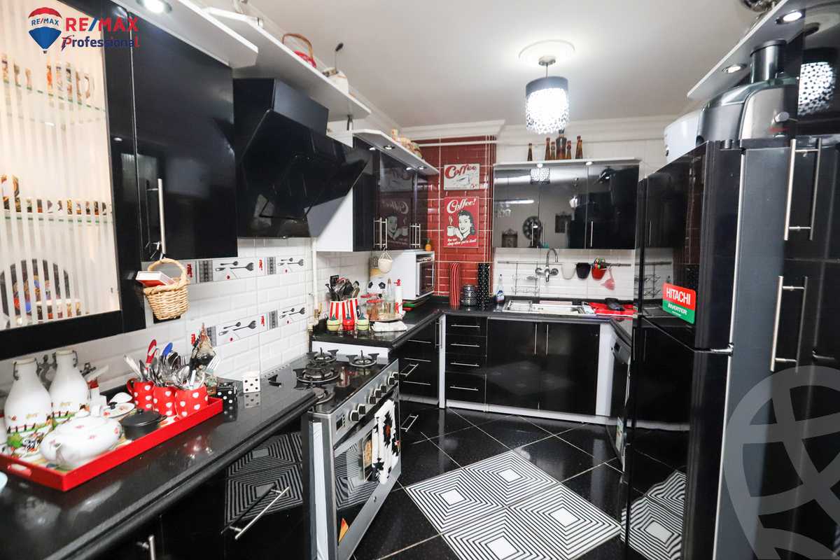 https://aqarmap.com.eg/ar/listing/3857970-for-rent-alexandria-lauran-shr-srhnk