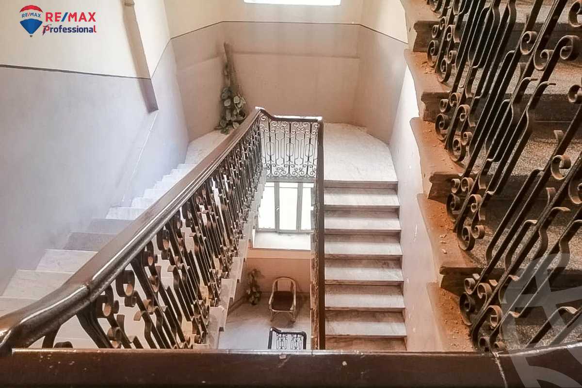 https://aqarmap.com.eg/ar/listing/3860769-for-rent-alexandria-kafr-abdo-abd-el-qader-ragab-basha-st