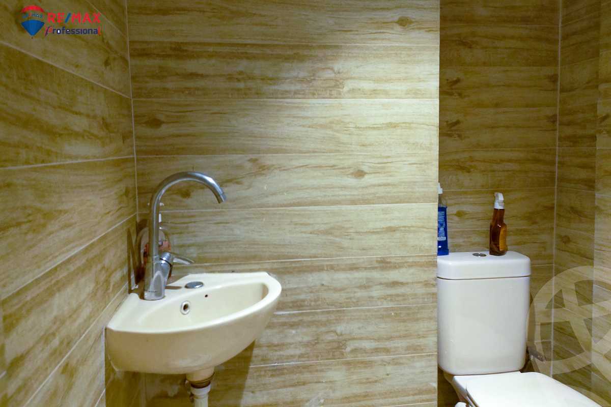 https://aqarmap.com.eg/ar/listing/3863574-for-rent-alexandria-roshdy-shr-hmd-shwqy