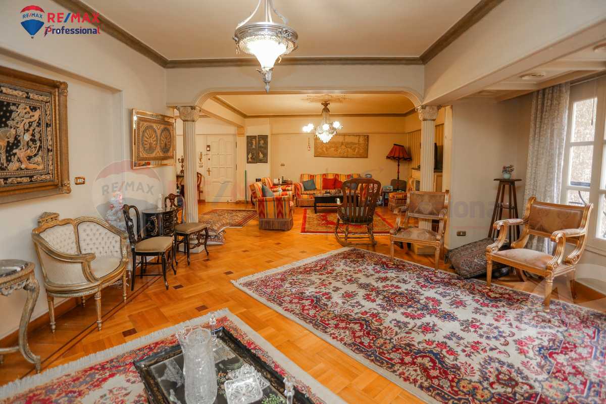https://aqarmap.com.eg/ar/listing/3866652-for-sale-alexandria-kafr-abdo-kafr-abdou-st