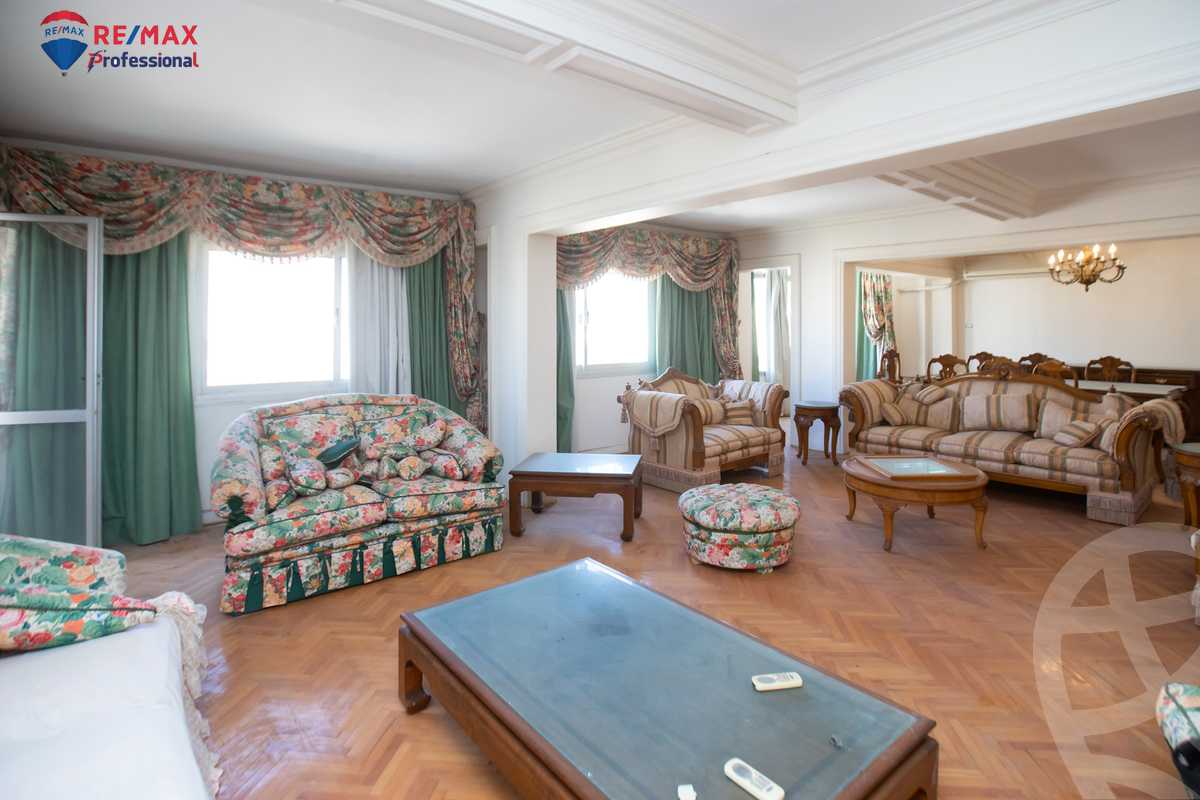 https://aqarmap.com.eg/ar/listing/3871929-for-sale-alexandria-lm-mwr-lm-mwr-lshty-kornesh-el-maamoura-st
