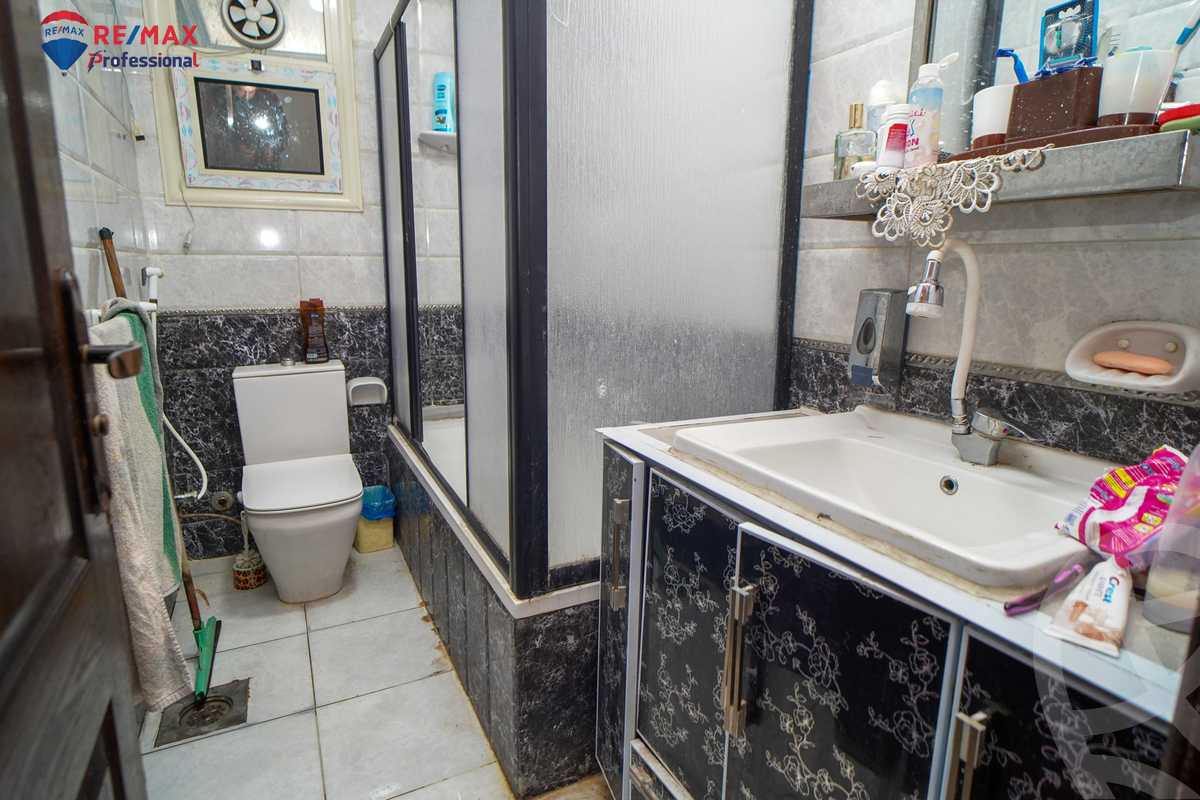 https://aqarmap.com.eg/ar/listing/3873917-for-sale-alexandria-bolekly-el-nahda-st