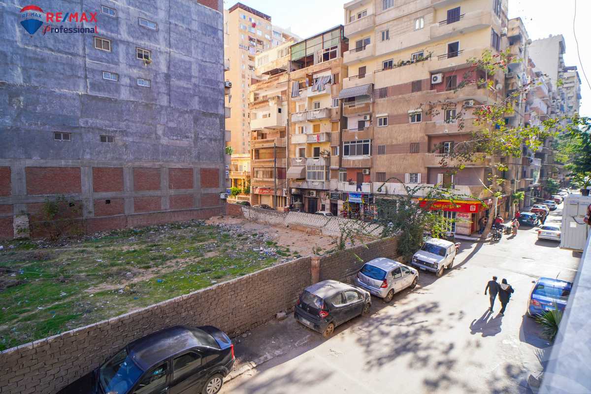 https://aqarmap.com.eg/ar/listing/3873917-for-sale-alexandria-bolekly-el-nahda-st