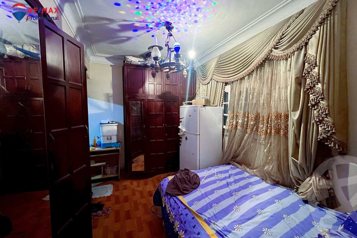 https://aqarmap.com.eg/ar/listing/3875283-for-rent-alexandria-lauran-alexandria-lauran-abd-el-khalik-tharwat-st