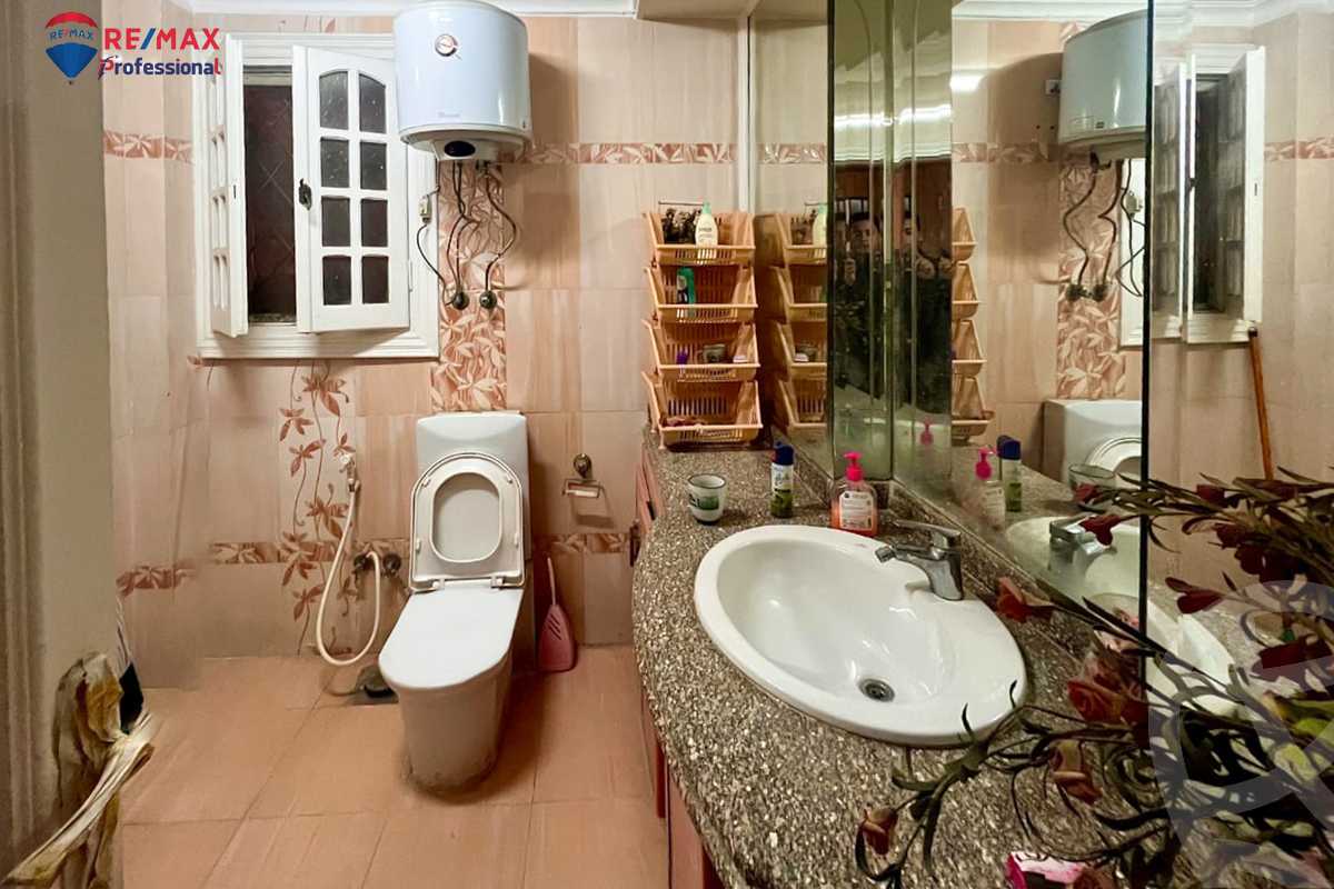 https://aqarmap.com.eg/ar/listing/3875283-for-rent-alexandria-lauran-alexandria-lauran-abd-el-khalik-tharwat-st
