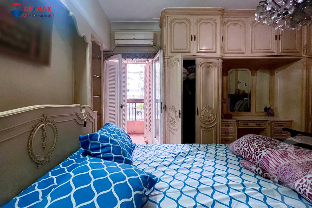 https://aqarmap.com.eg/ar/listing/3875283-for-rent-alexandria-lauran-alexandria-lauran-abd-el-khalik-tharwat-st