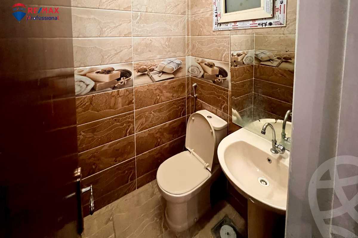https://aqarmap.com.eg/ar/listing/3875283-for-rent-alexandria-lauran-alexandria-lauran-abd-el-khalik-tharwat-st