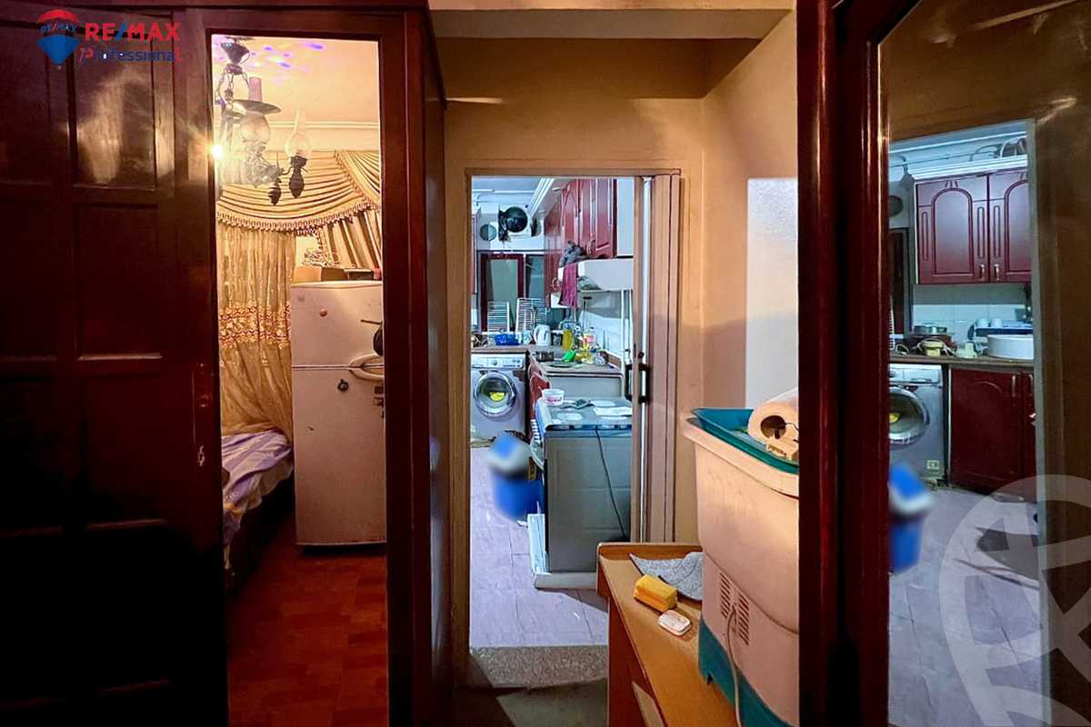 https://aqarmap.com.eg/ar/listing/3875283-for-rent-alexandria-lauran-alexandria-lauran-abd-el-khalik-tharwat-st