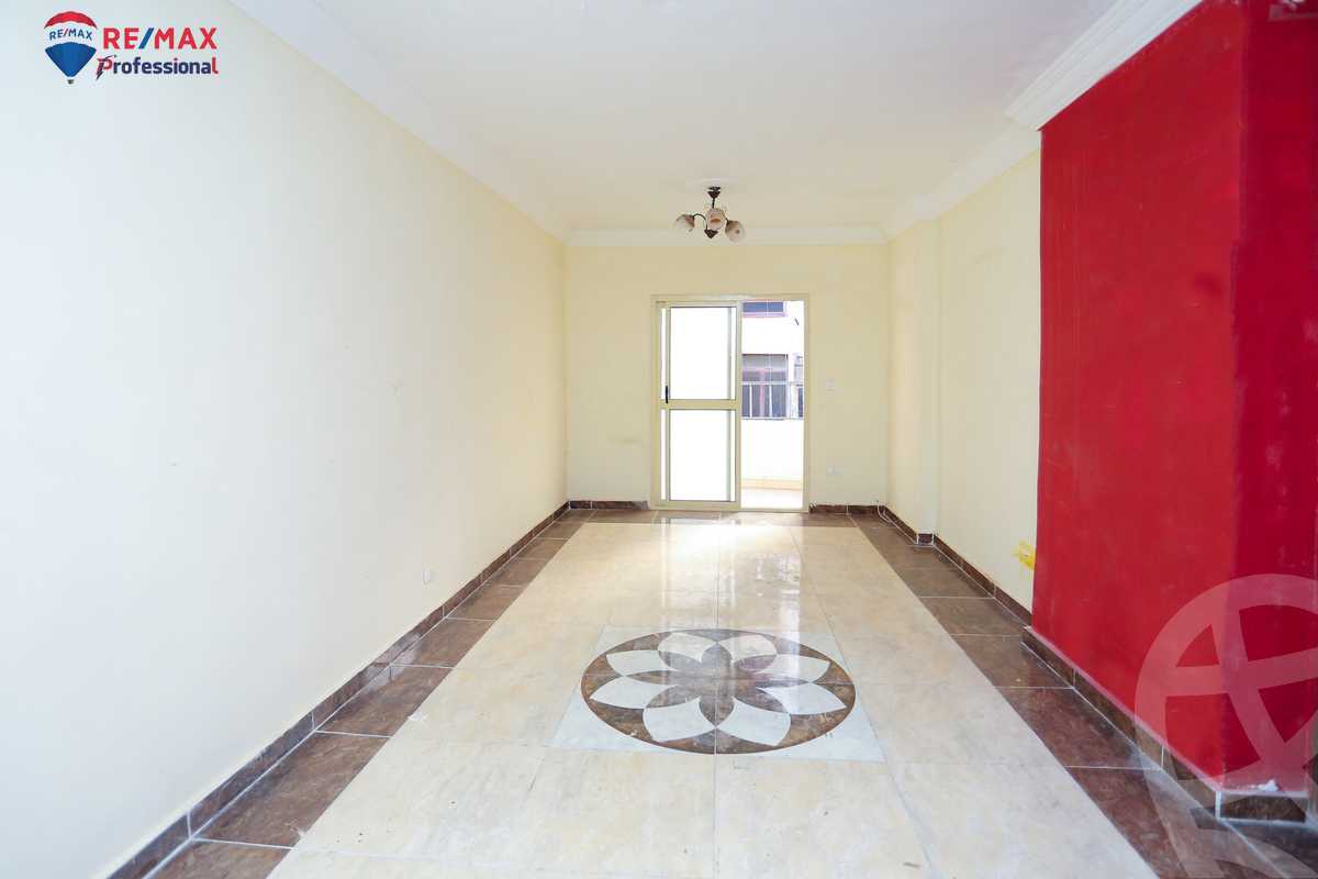 https://aqarmap.com.eg/ar/listing/3878528-for-sale-alexandria-sporting-abou-quer-st