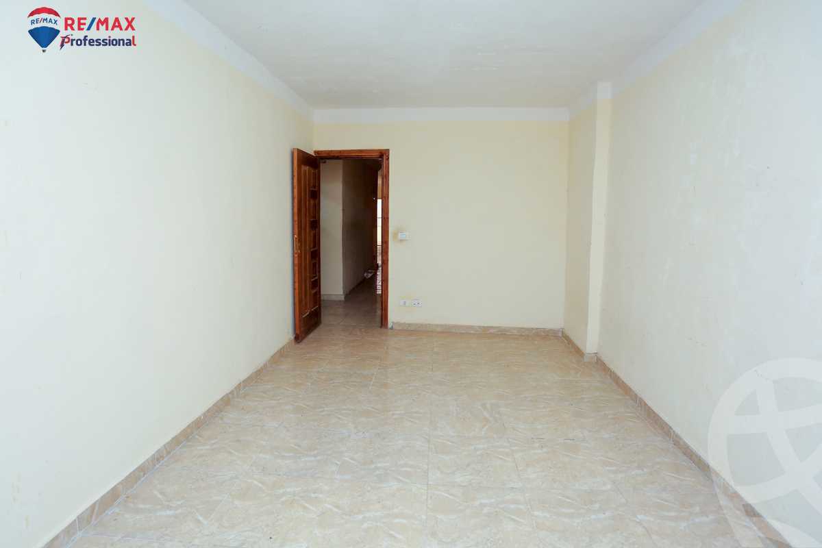 https://aqarmap.com.eg/ar/listing/3878528-for-sale-alexandria-sporting-abou-quer-st
