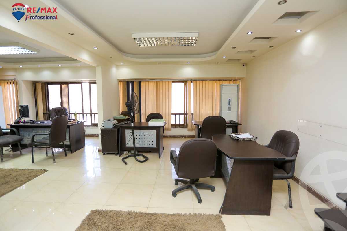 https://aqarmap.com.eg/ar/listing/3884112-for-sale-alexandria-lauran-mohammed-al-eqbal-st