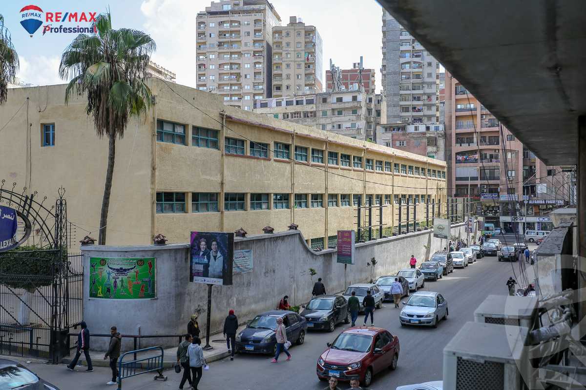 https://aqarmap.com.eg/ar/listing/3884112-for-sale-alexandria-lauran-mohammed-al-eqbal-st