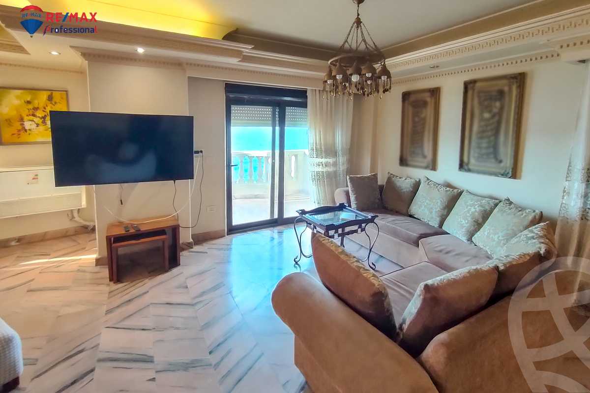 https://aqarmap.com.eg/ar/listing/3888495-for-rent-alexandria-lauran-el-gaish-rd