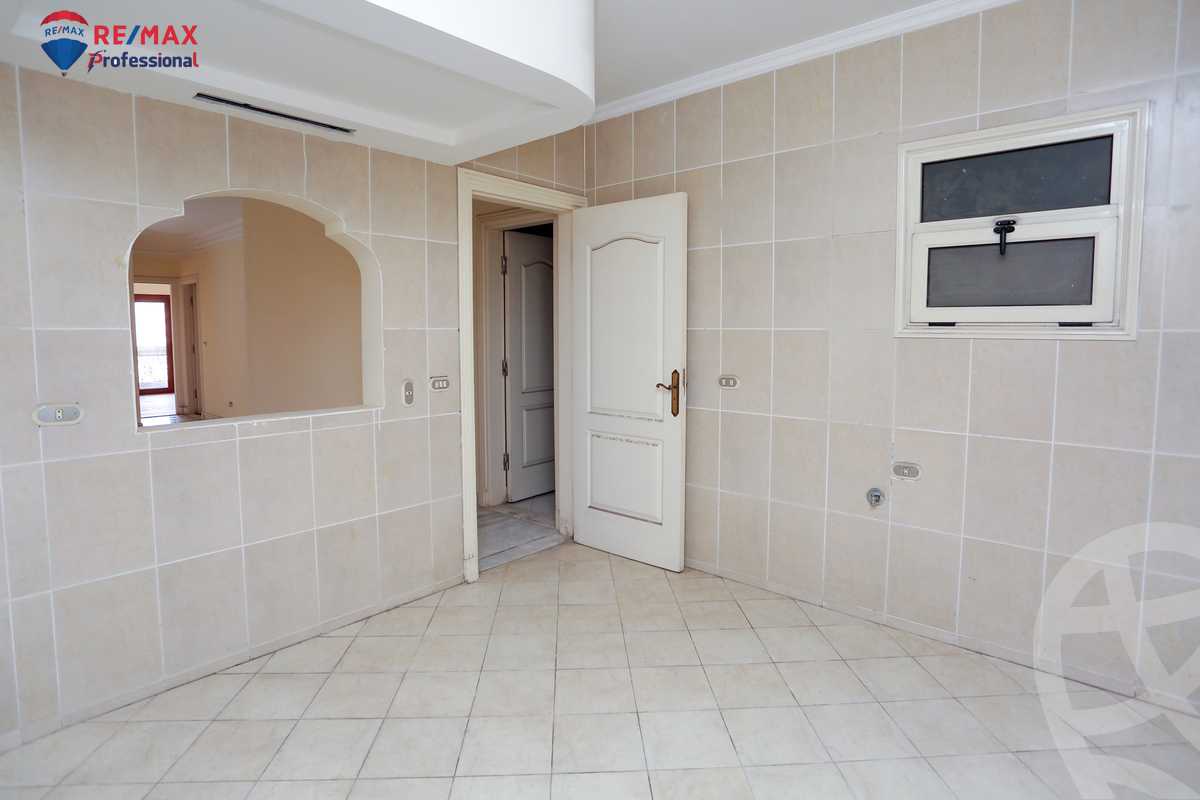 https://aqarmap.com.eg/ar/listing/3948113-for-sale-alexandria-smouha-mohammed-fawzi-moaz-st