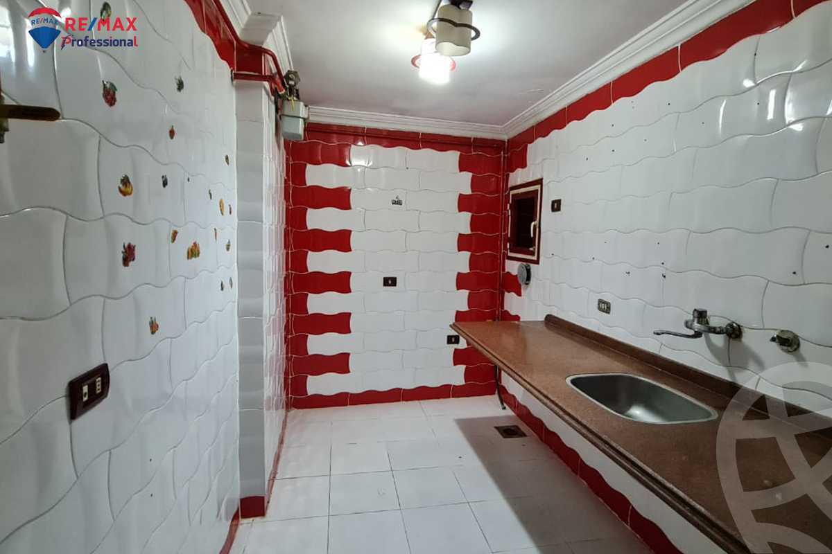 https://aqarmap.com.eg/en/listing/4045221-for-sale-alexandria-moharram-bey-al-zafer-st