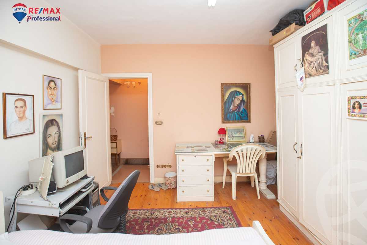 https://aqarmap.com.eg/en/listing/4085542-for-sale-alexandria-kafr-abdo-khaleel-basha-st