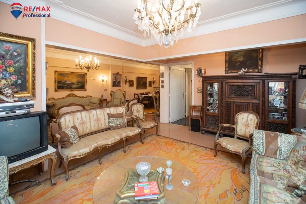 https://aqarmap.com.eg/ar/listing/4085564-for-sale-alexandria-kafr-abdo-khaleel-basha-st