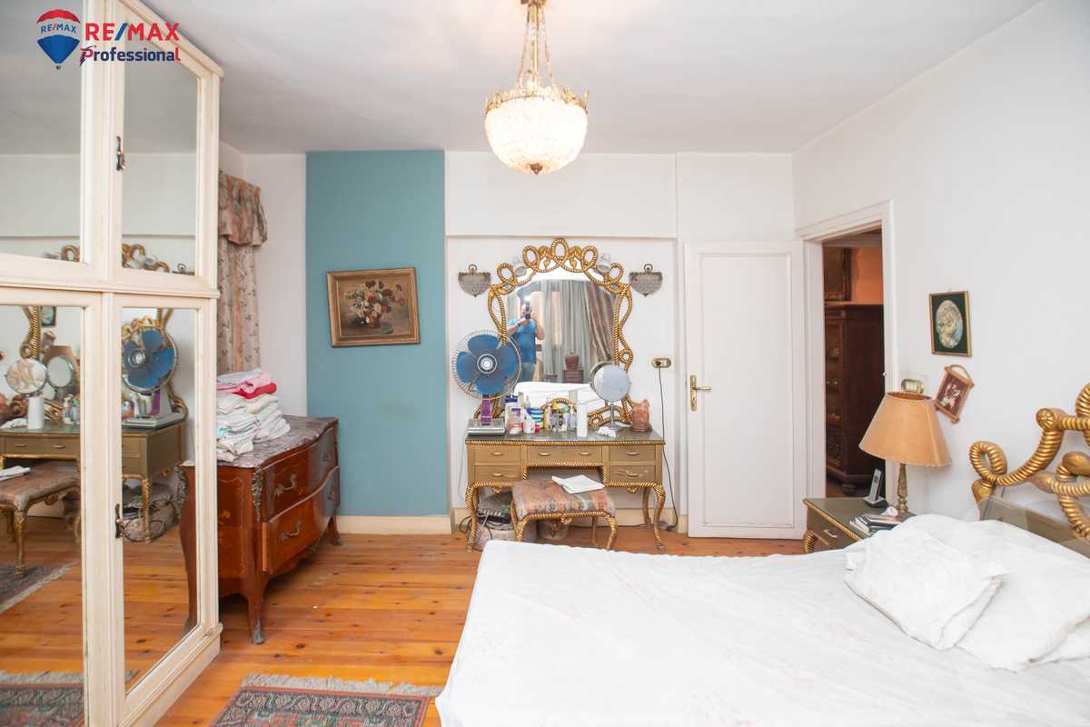 https://aqarmap.com.eg/ar/listing/4085564-for-sale-alexandria-kafr-abdo-khaleel-basha-st