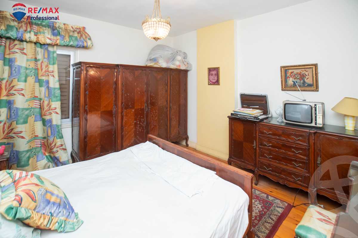https://aqarmap.com.eg/ar/listing/4085564-for-sale-alexandria-kafr-abdo-khaleel-basha-st