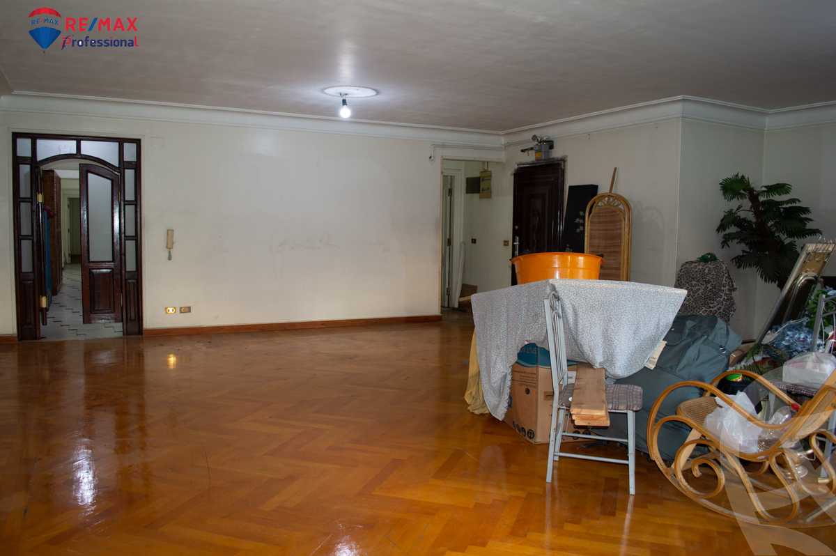 https://aqarmap.com.eg/en/listing/4096948-for-rent-alexandria-sporting-abou-quer-st