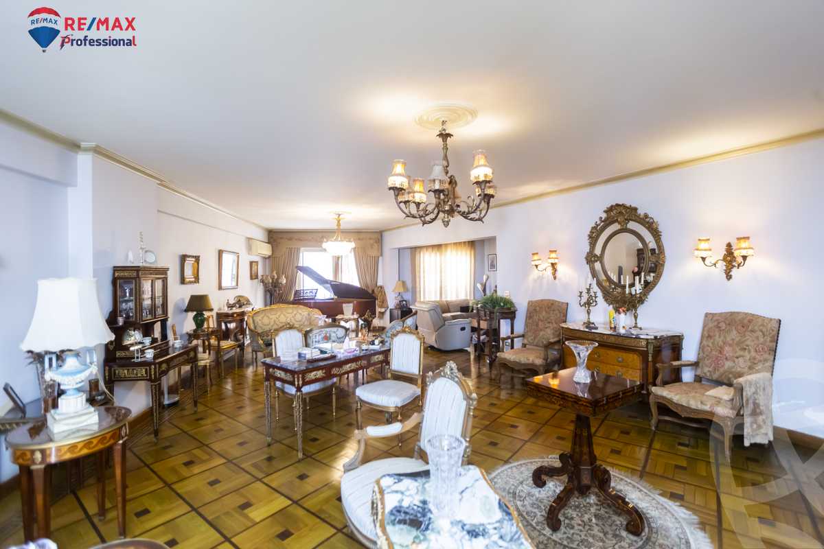 https://aqarmap.com.eg/en/listing/4100040-for-sale-alexandria-smouha-victor-amanoiel-square