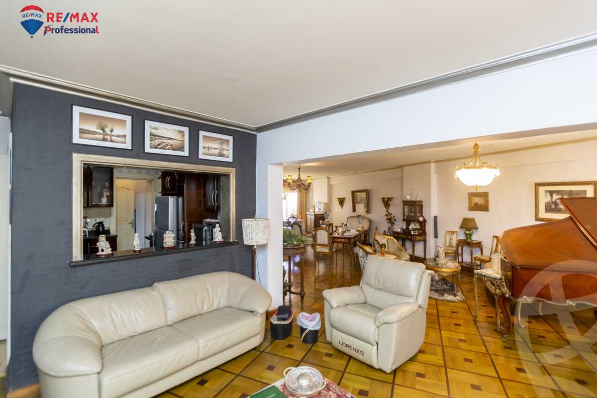 https://aqarmap.com.eg/en/listing/4100101-for-sale-alexandria-smouha-victor-amanoiel-square