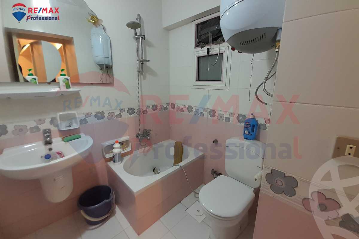 https://aqarmap.com.eg/ar/listing/4105203-for-rent-alexandria-smouha-el-nasr-st