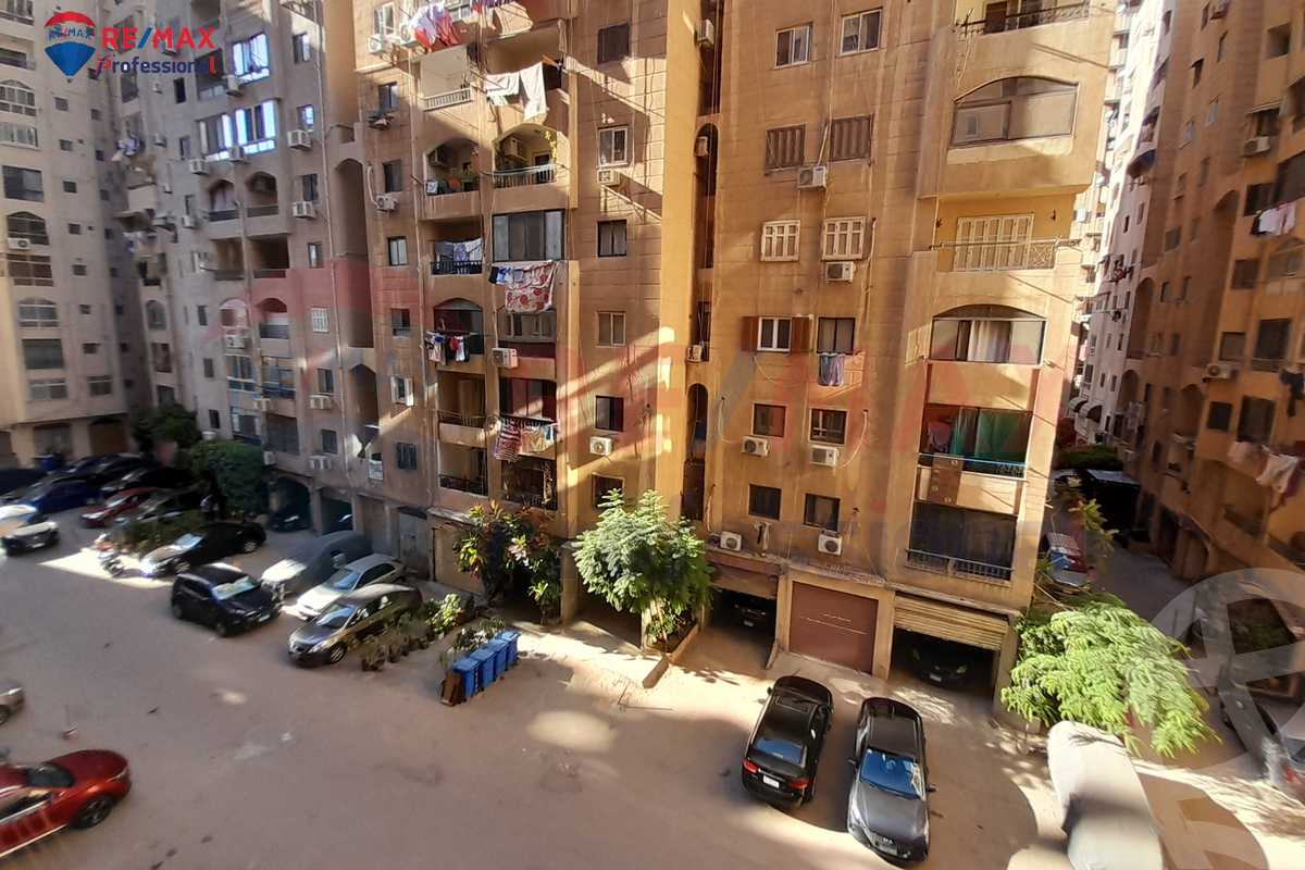 https://aqarmap.com.eg/ar/listing/4105203-for-rent-alexandria-smouha-el-nasr-st