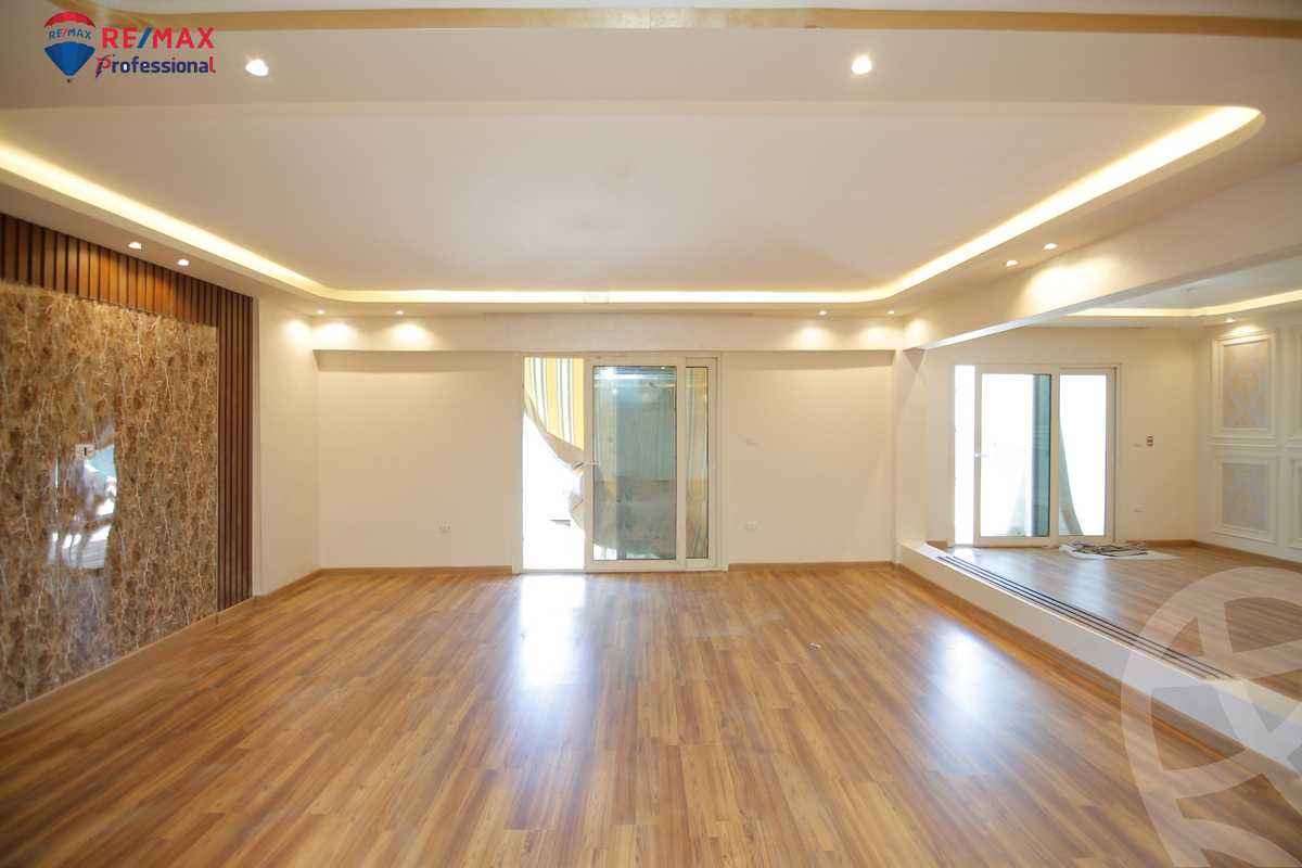 https://aqarmap.com.eg/en/listing/4110604-for-sale-alexandria-miami-el-gaish-rd-st