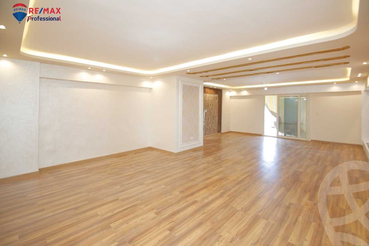 https://aqarmap.com.eg/en/listing/4110604-for-sale-alexandria-miami-el-gaish-rd-st