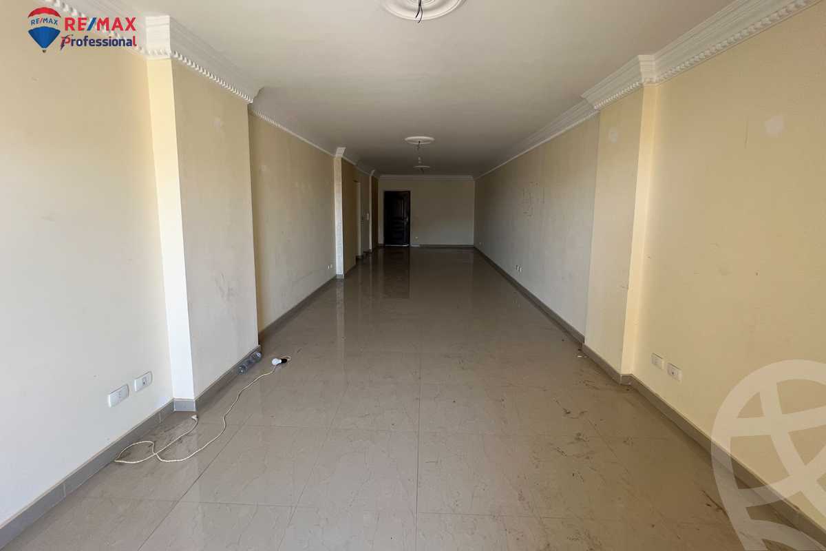 https://aqarmap.com.eg/en/listing/4144736-for-rent-alexandria-lauran-shaarawy-st