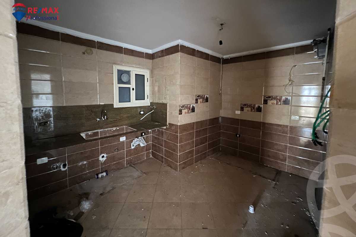 https://aqarmap.com.eg/en/listing/4144736-for-rent-alexandria-lauran-shaarawy-st