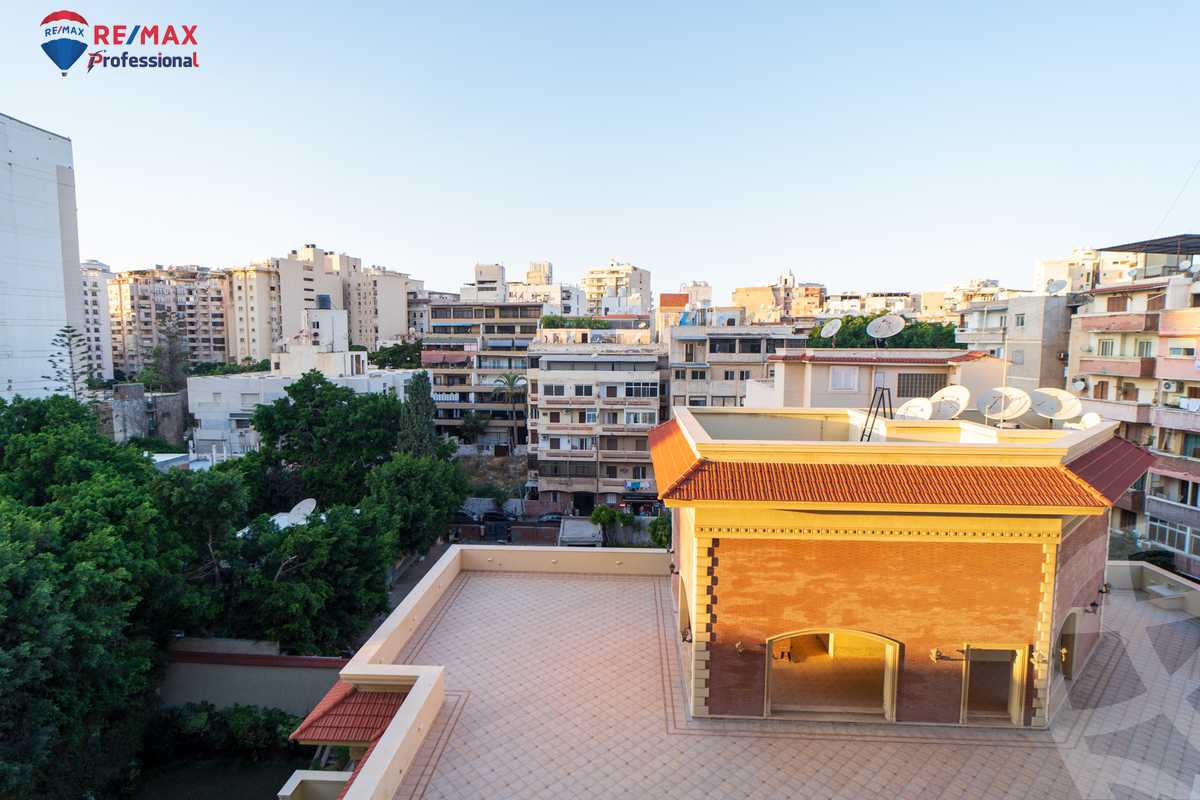 https://aqarmap.com.eg/ar/listing/4154040-for-sale-alexandria-kafr-abdo-shr-lsyd-skyn-bnt-lhsyn
