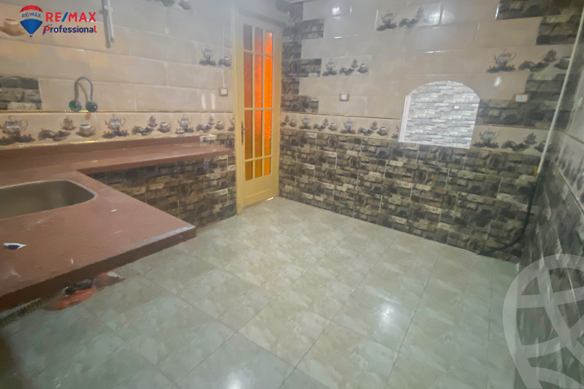 https://aqarmap.com.eg/en/listing/4164149-for-rent-alexandria-sporting-el-geish-road
