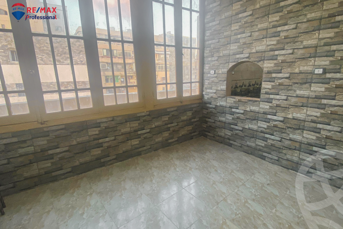 https://aqarmap.com.eg/en/listing/4164149-for-rent-alexandria-sporting-el-geish-road