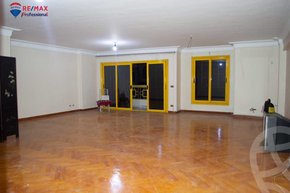 https://aqarmap.com.eg/en/listing/4179253-for-sale-alexandria-sporting-abou-quer-st