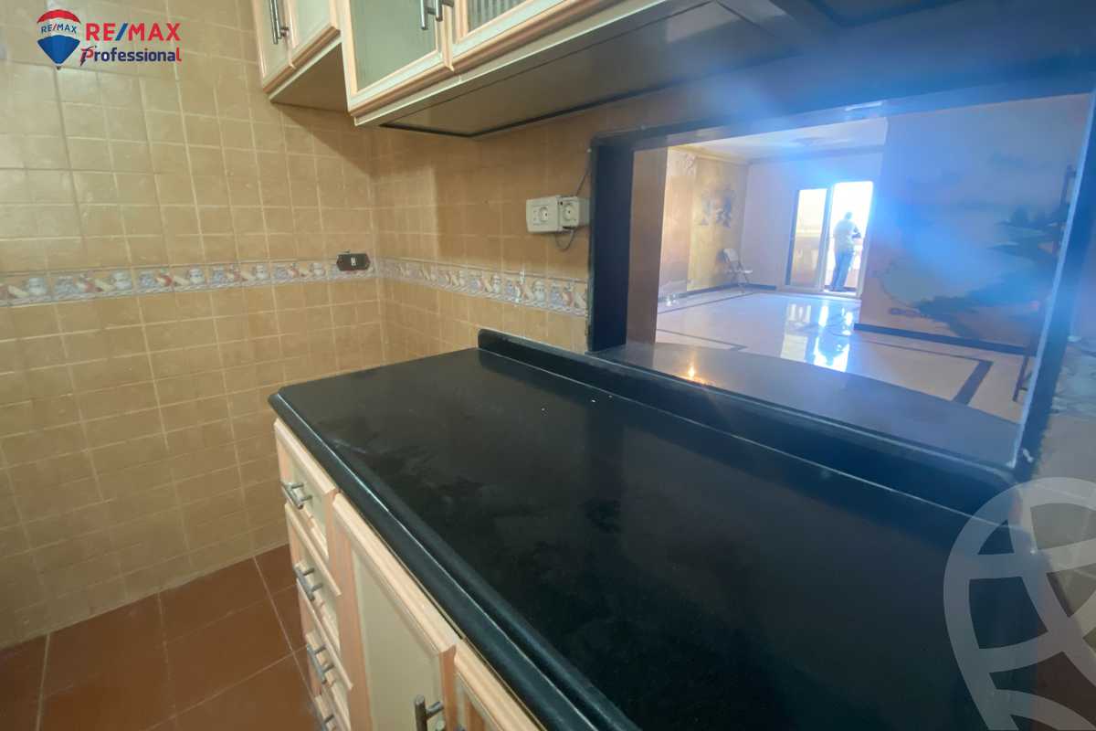 https://aqarmap.com.eg/en/listing/4180083-for-rent-alexandria-sporting-el-geish-road